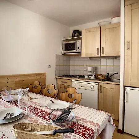 Apartment Spacieux T2 Au Pied Des Pistes - Sud Avec Balcon - 6 Pers - Proche Commodites - Fr-1-344-954